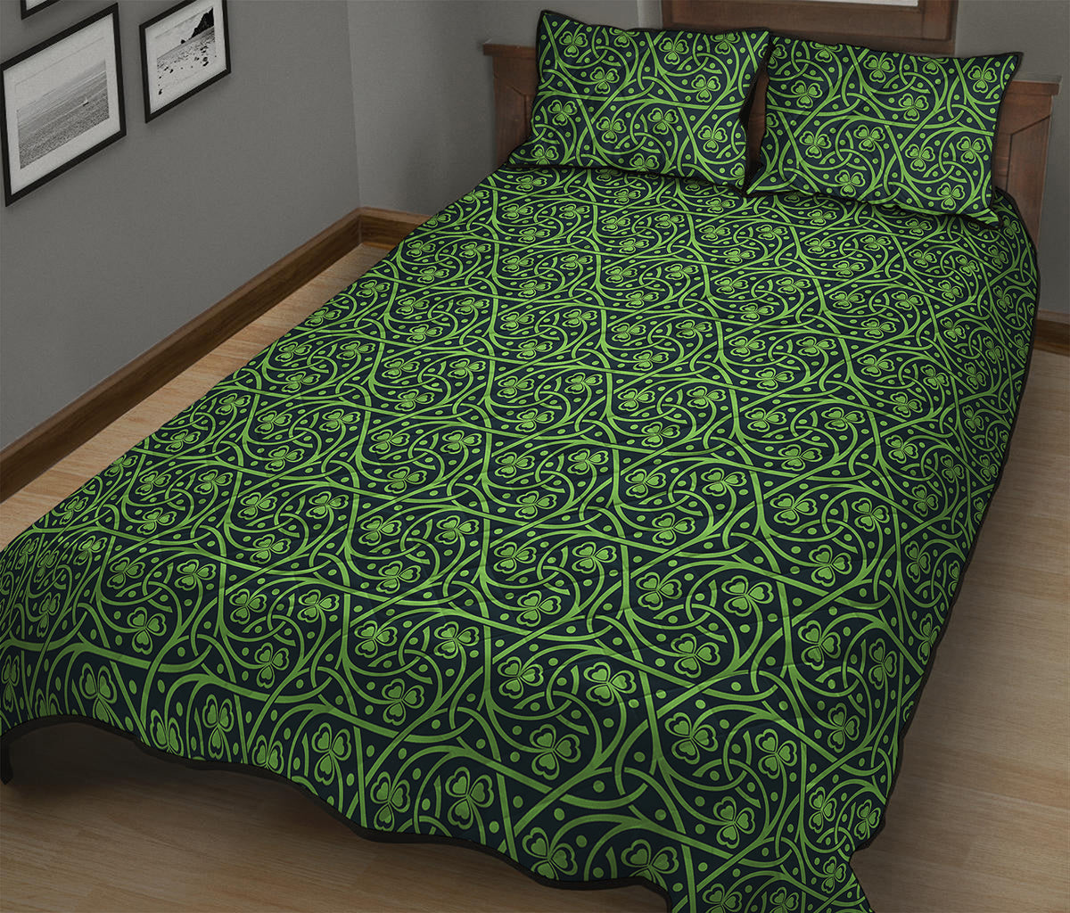 Irish Shamrock Pattern Print Quilt Bed Set