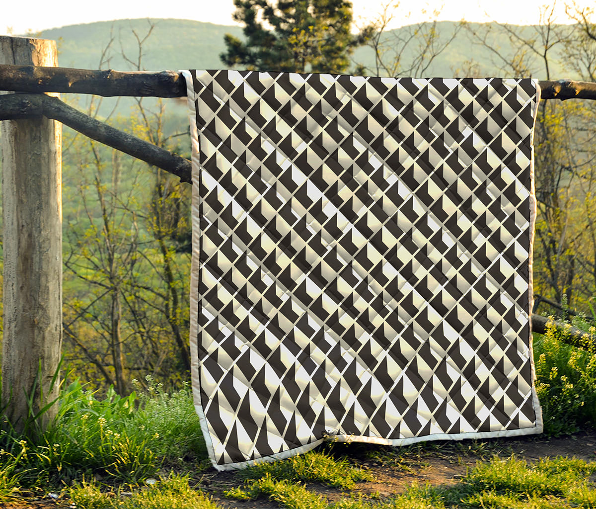 Isometric Geometric Pattern Print Quilt