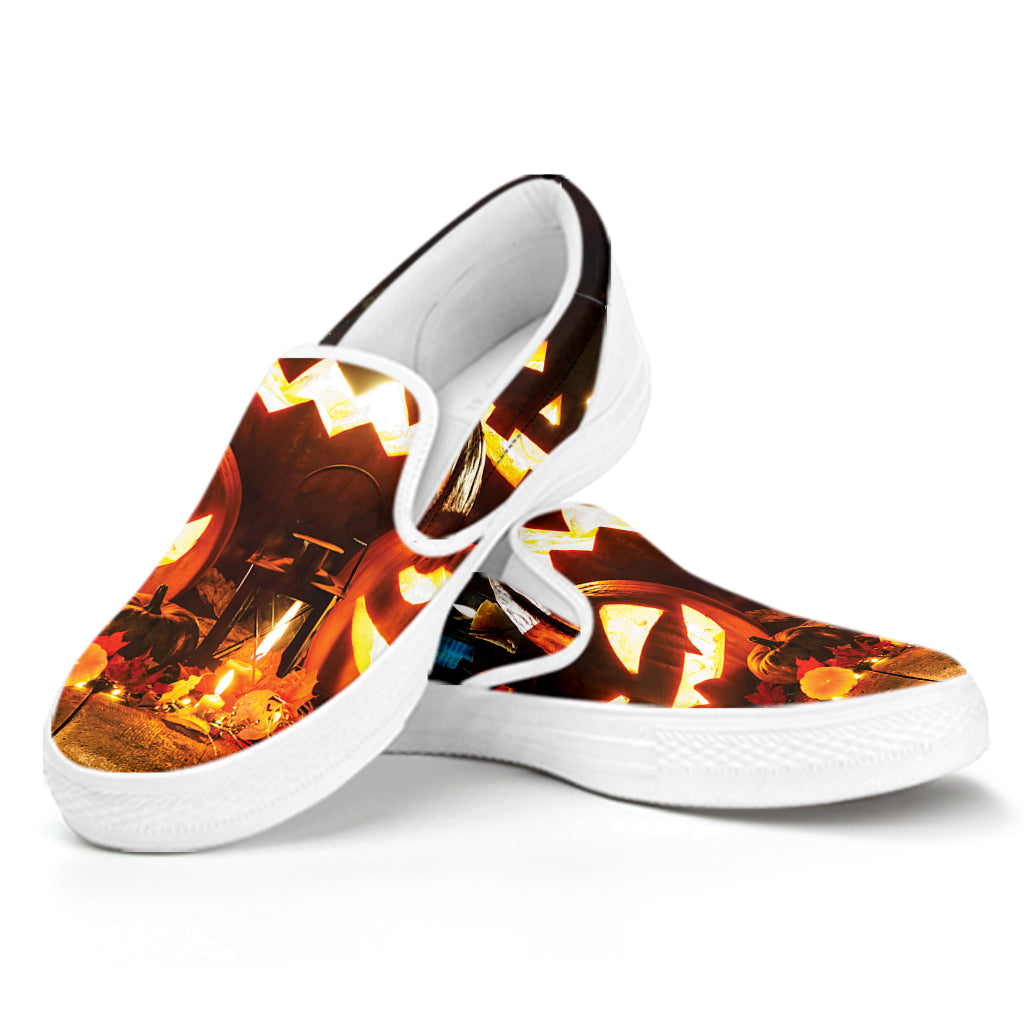 Jack-O'-Lantern Halloween Pumpkin Print White Slip On Shoes