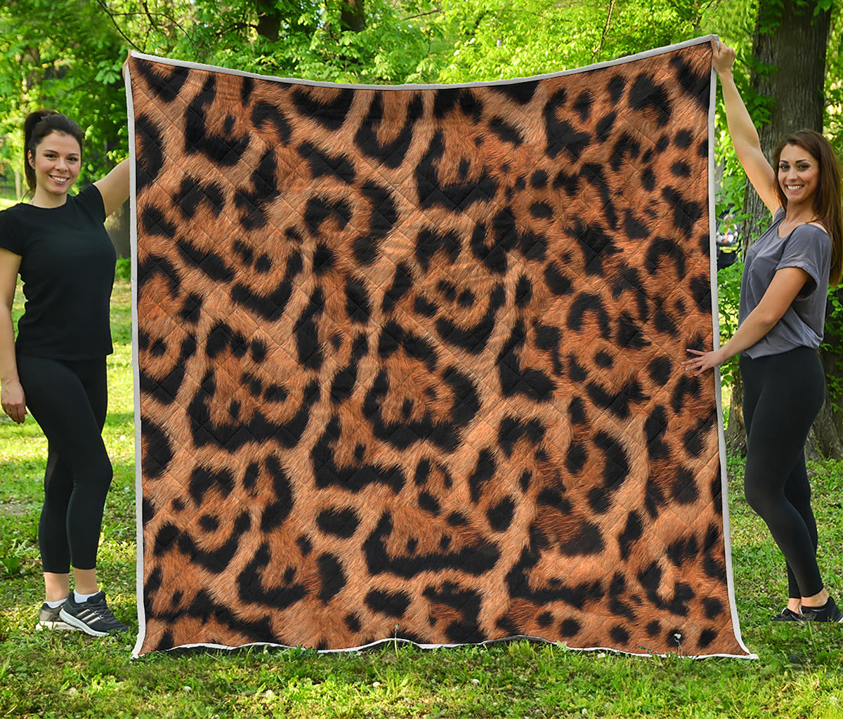Jaguar Fur Pattern Print Quilt