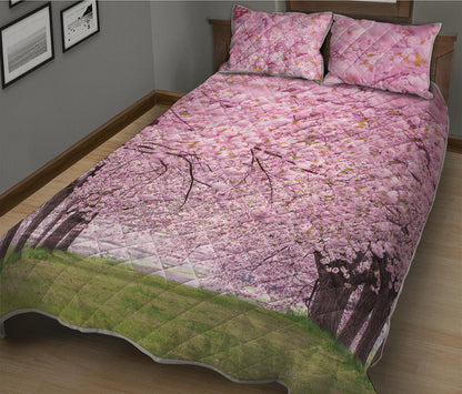 Japanese Cherry Blossom Tree Print Quilt Bed Set