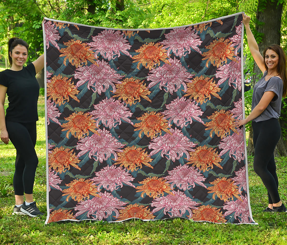 Japanese Chrysanthemum Pattern Print Quilt