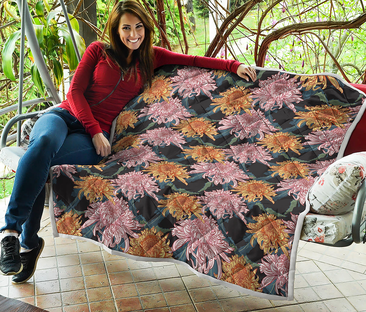 Japanese Chrysanthemum Pattern Print Quilt