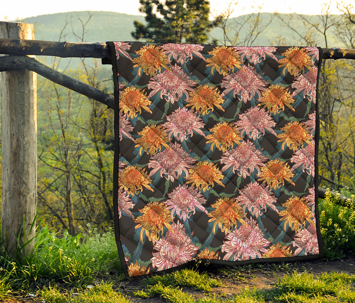 Japanese Chrysanthemum Pattern Print Quilt