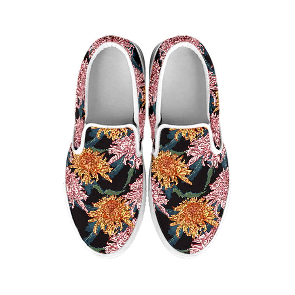 Japanese Chrysanthemum Pattern Print White Slip On Shoes