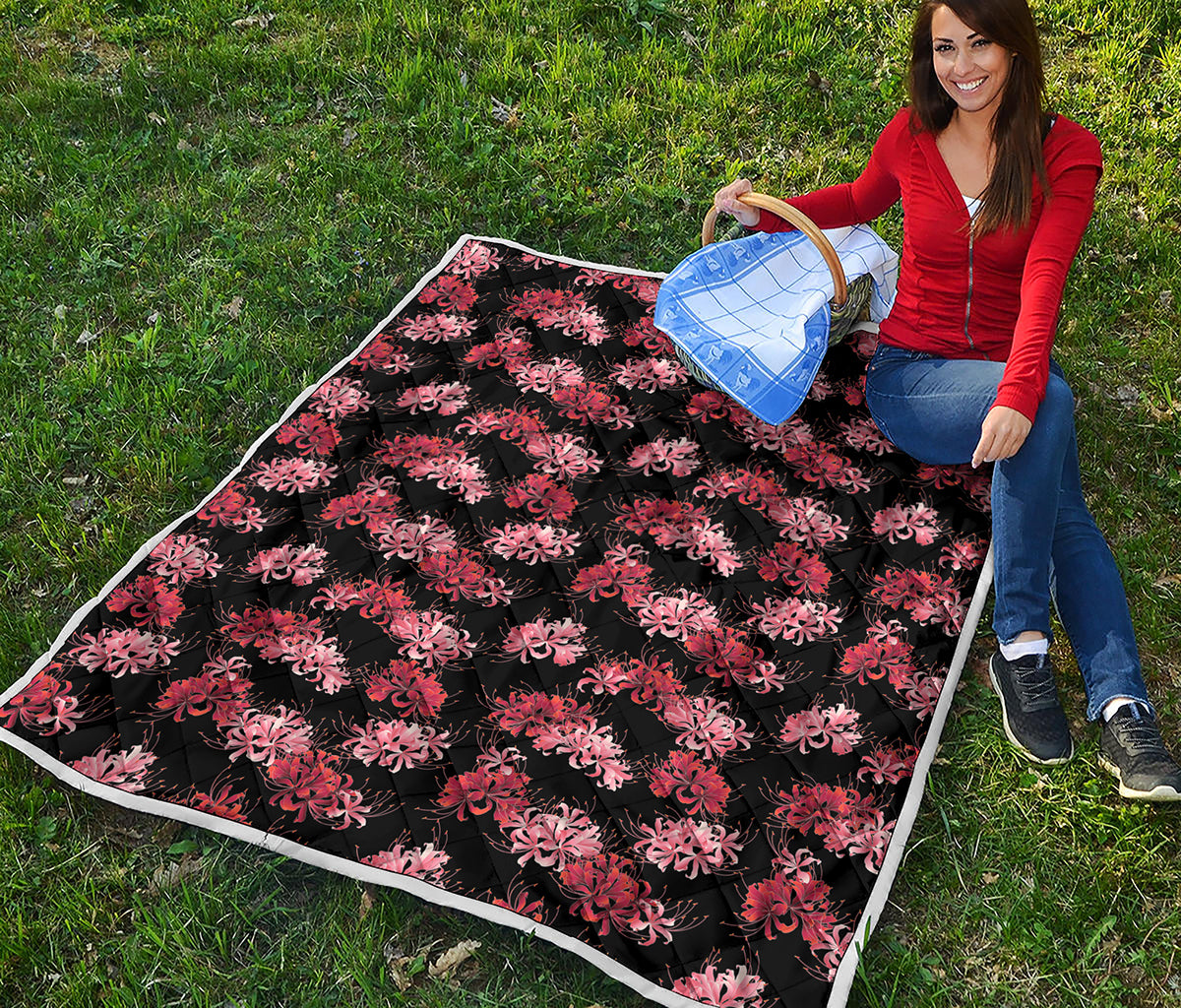 Japanese Cluster Amaryllis Pattern Print Quilt