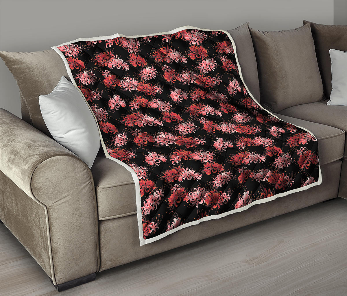 Japanese Cluster Amaryllis Pattern Print Quilt