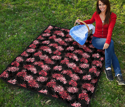 Japanese Cluster Amaryllis Pattern Print Quilt