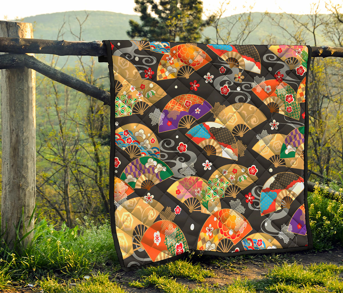 Japanese Hand Fan Pattern Print Quilt