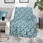 Japanese Kanagawa Wave Pattern Print Blanket