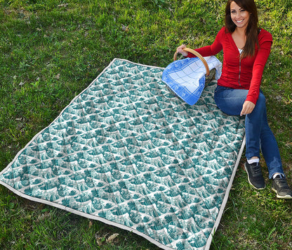 Japanese Kanagawa Wave Pattern Print Quilt