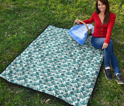 Japanese Kanagawa Wave Pattern Print Quilt