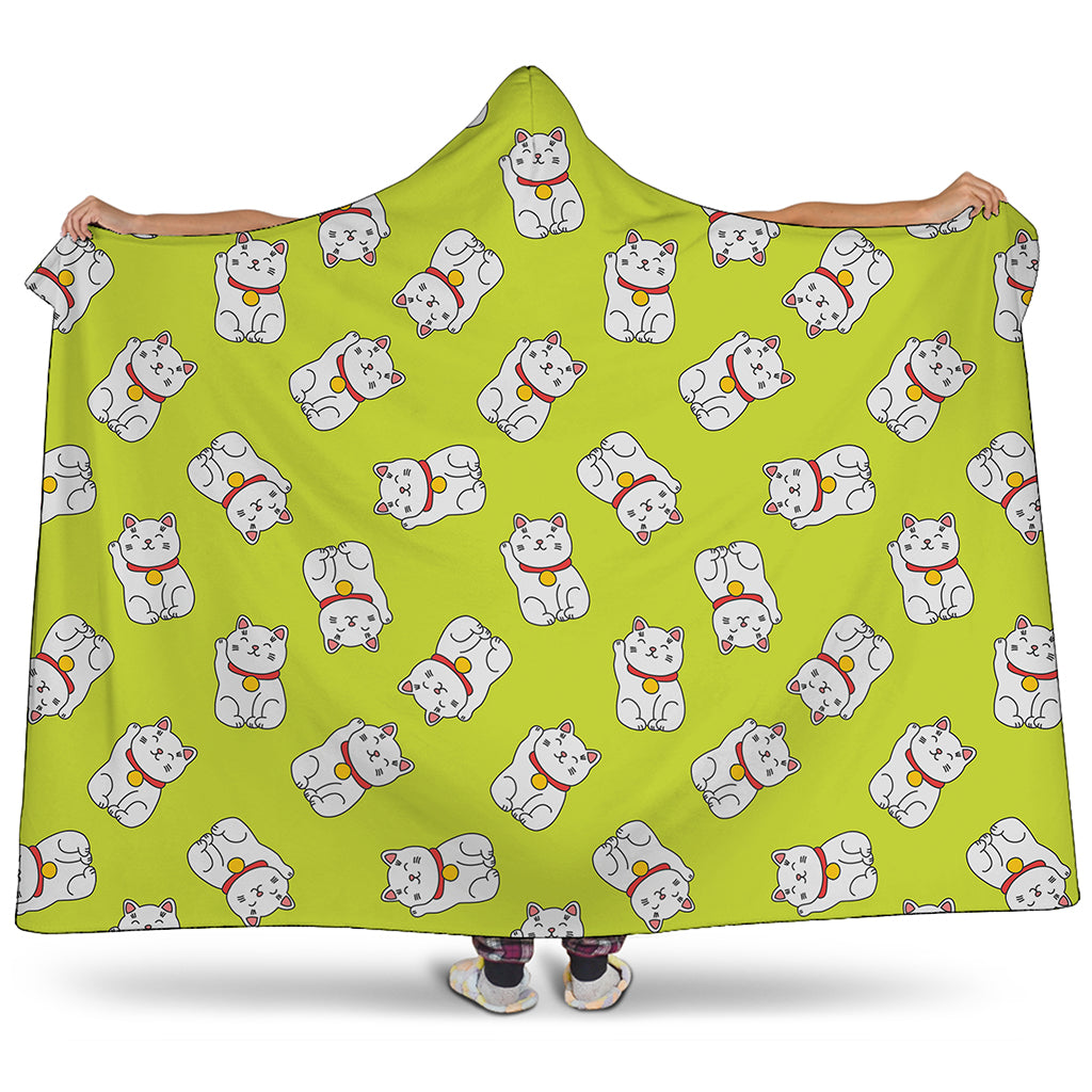 Japanese Lucky Cat Cartoon Print Hooded Blanket