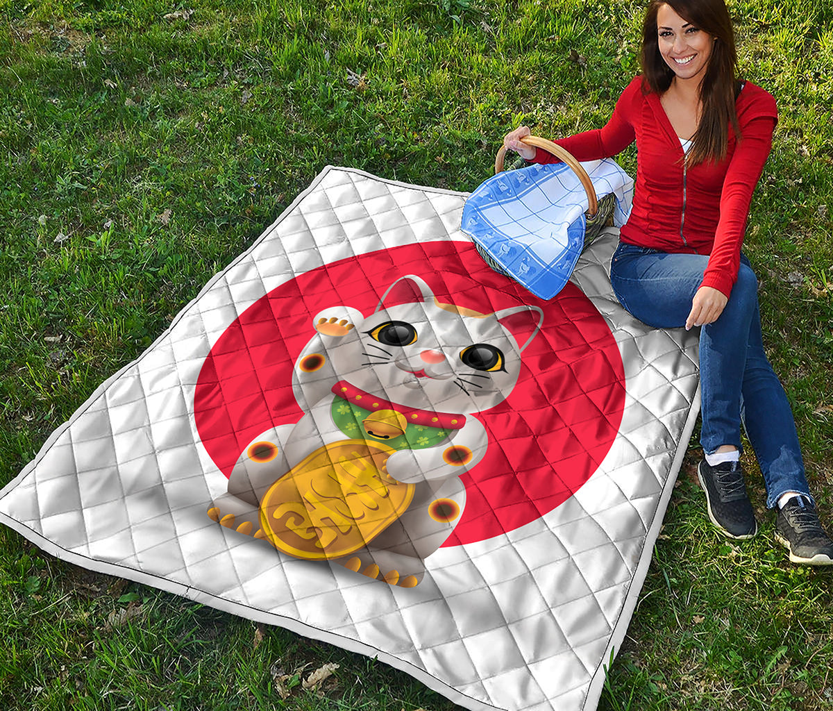 Japanese Lucky Cat Maneki Neko Print Quilt