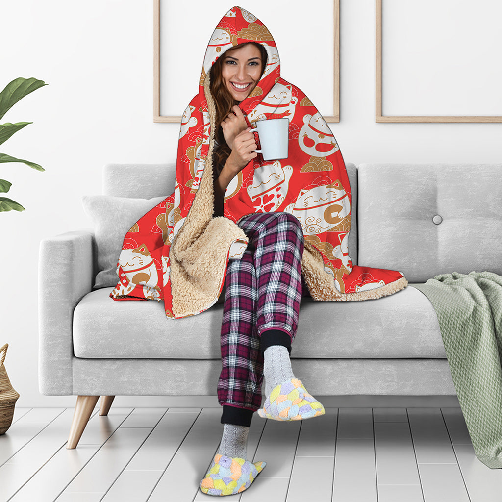 Japanese Lucky Cat Pattern Print Hooded Blanket