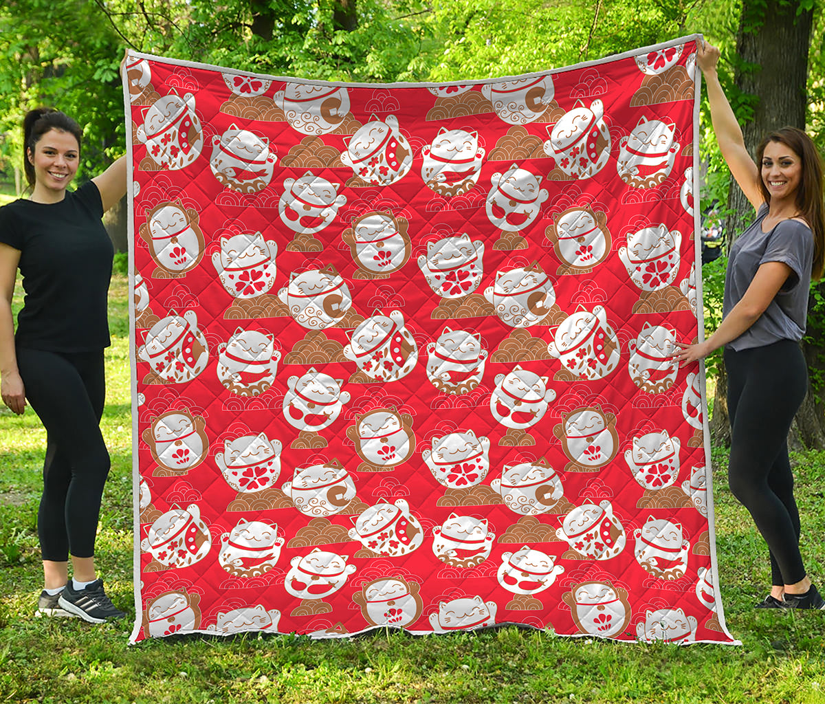 Japanese Lucky Cat Pattern Print Quilt