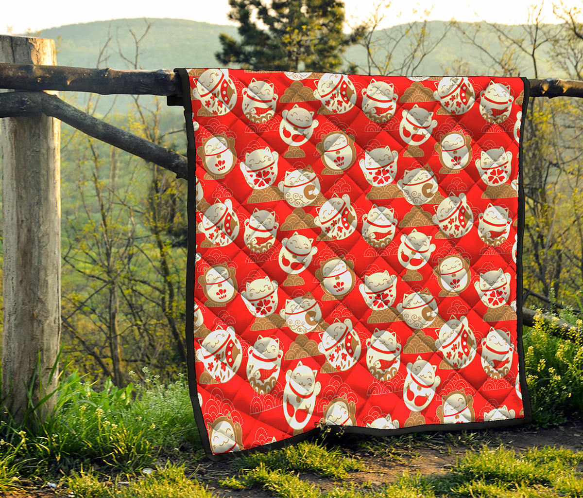 Japanese Lucky Cat Pattern Print Quilt