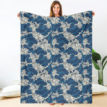 Japanese Ocean Wave Pattern Print Blanket