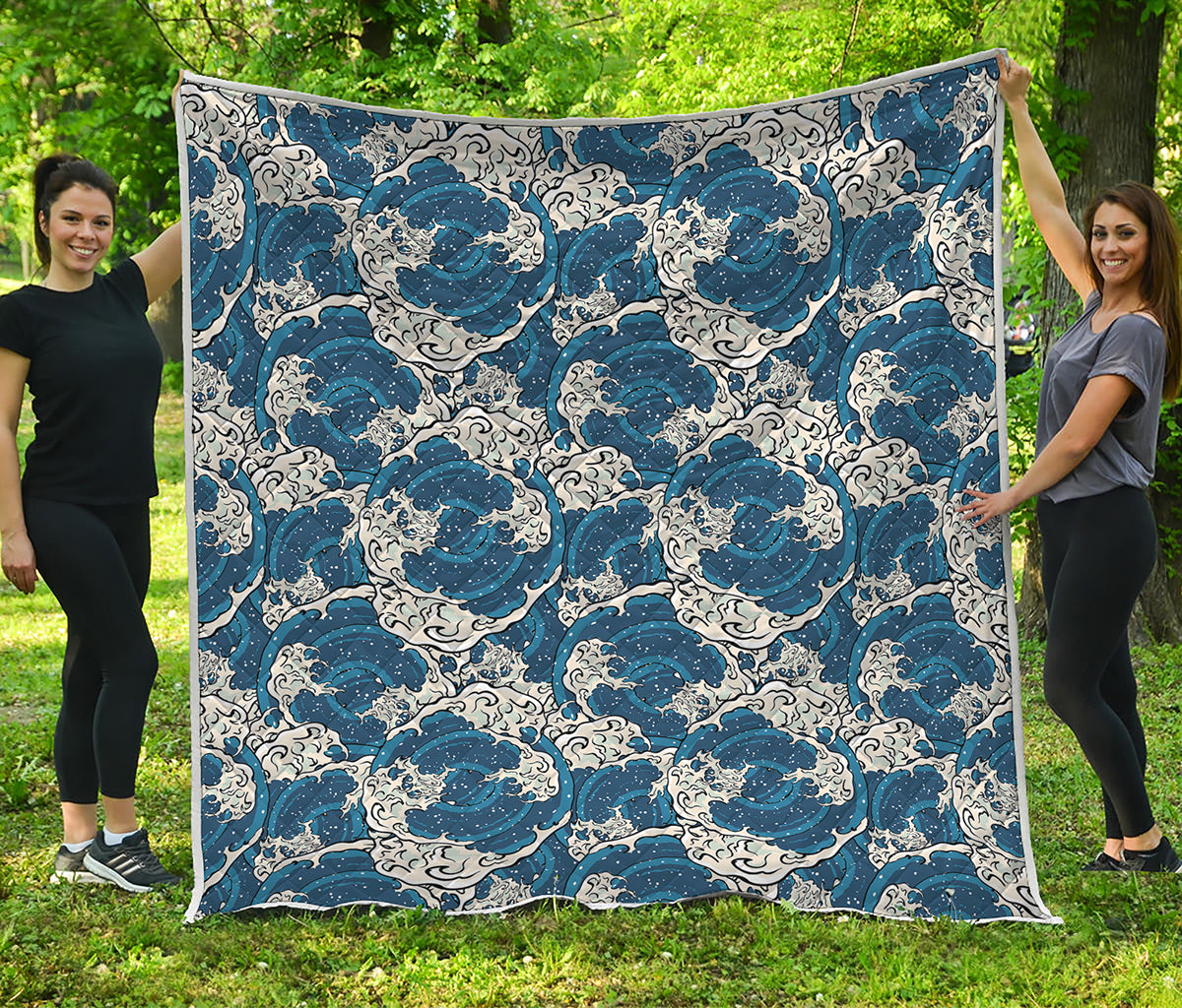 Japanese Ocean Wave Pattern Print Quilt