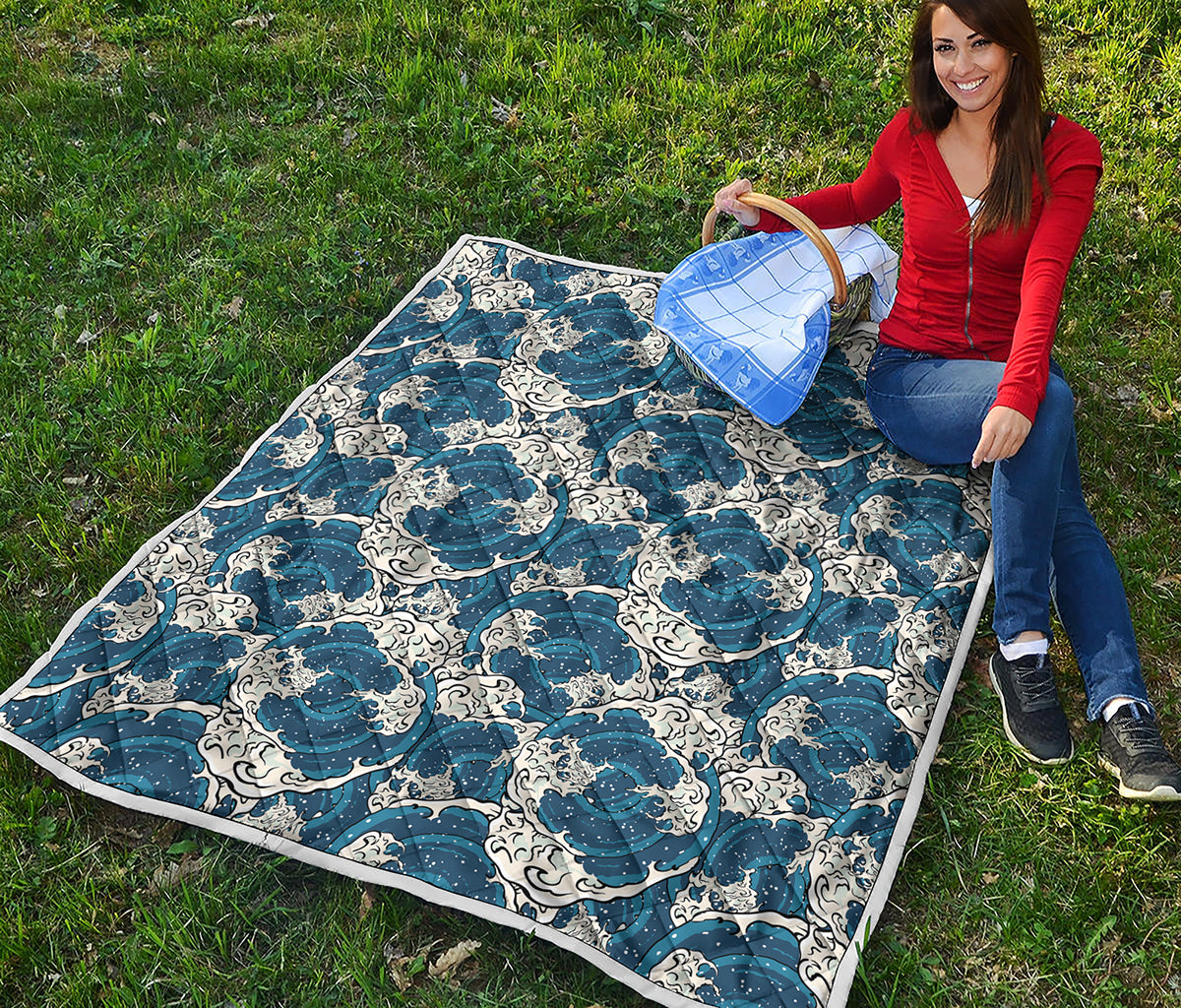 Japanese Ocean Wave Pattern Print Quilt