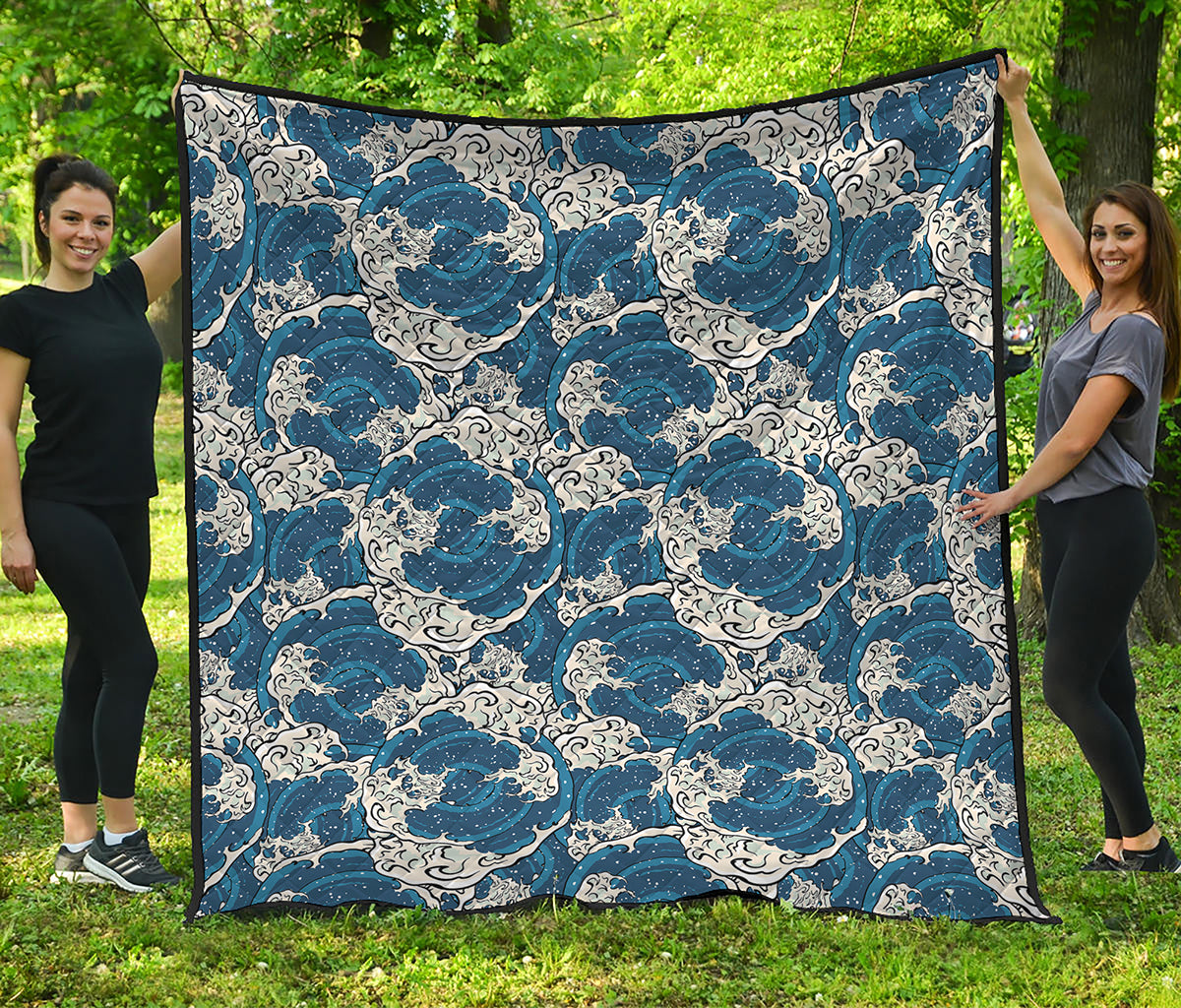 Japanese Ocean Wave Pattern Print Quilt