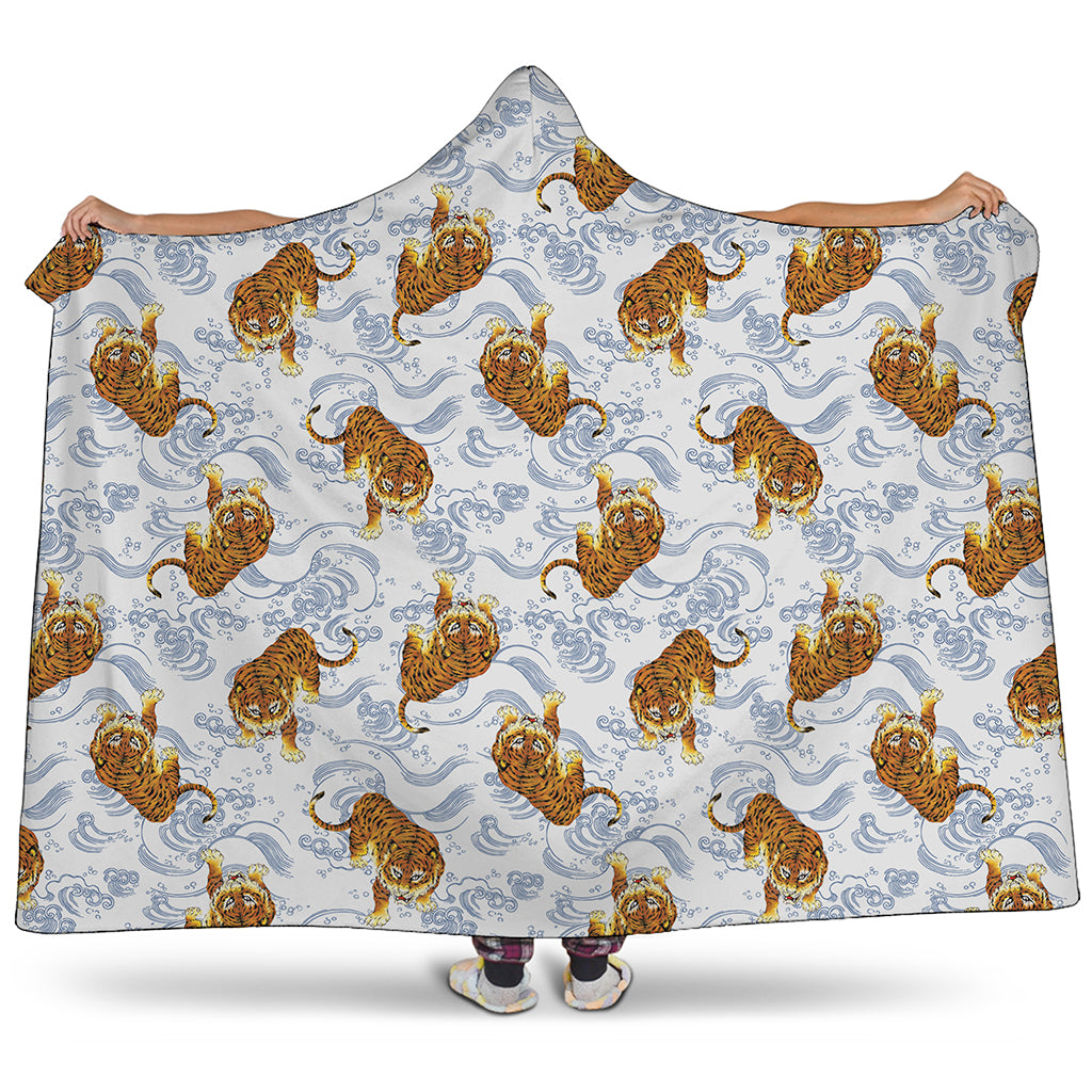 Japanese Tiger Pattern Print Hooded Blanket