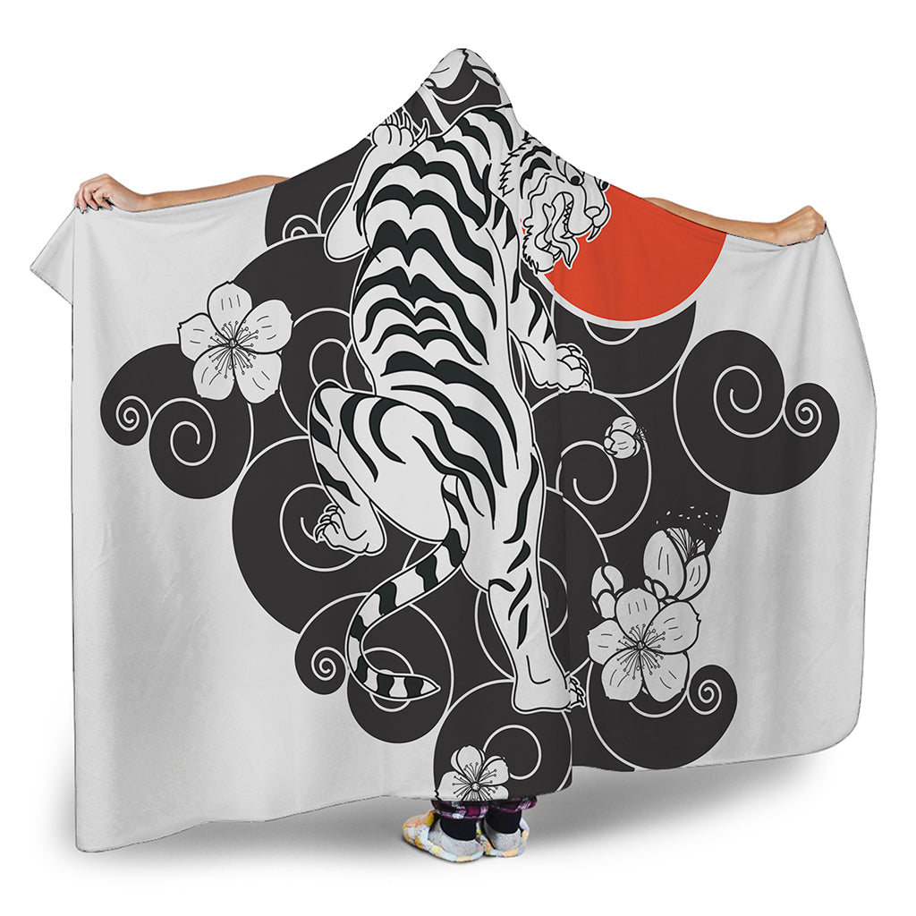 Japanese White Tiger Tattoo Print Hooded Blanket