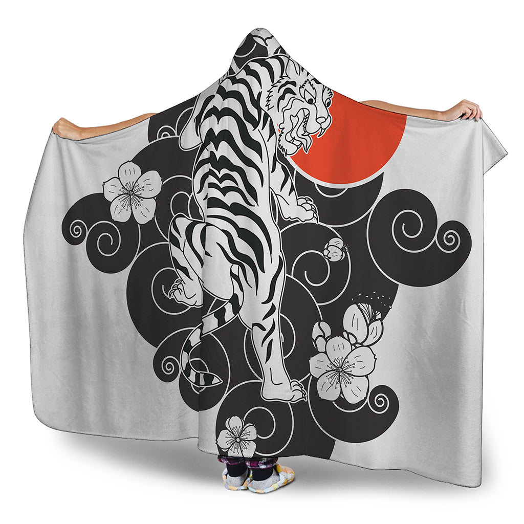 Japanese White Tiger Tattoo Print Hooded Blanket