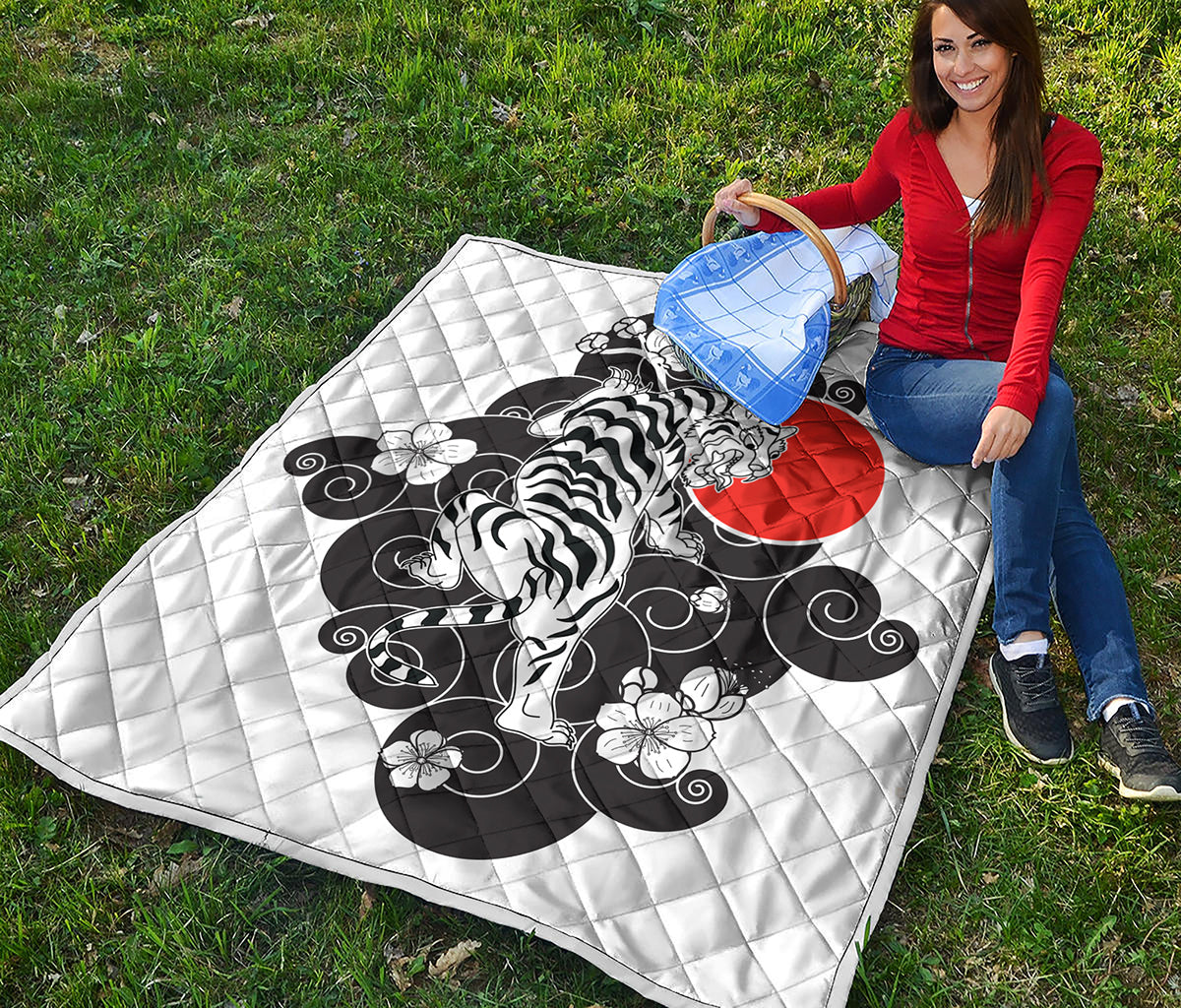 Japanese White Tiger Tattoo Print Quilt