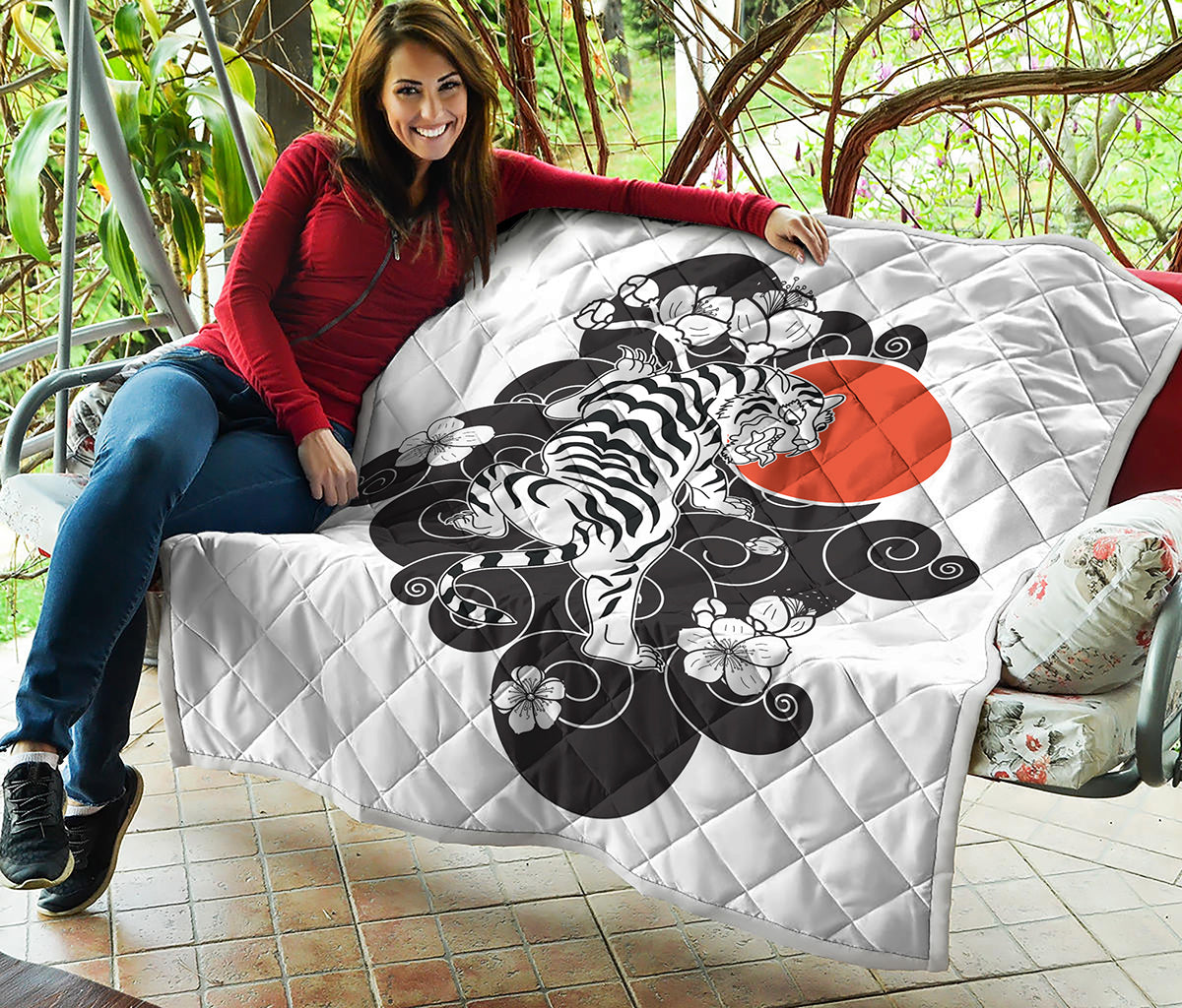 Japanese White Tiger Tattoo Print Quilt