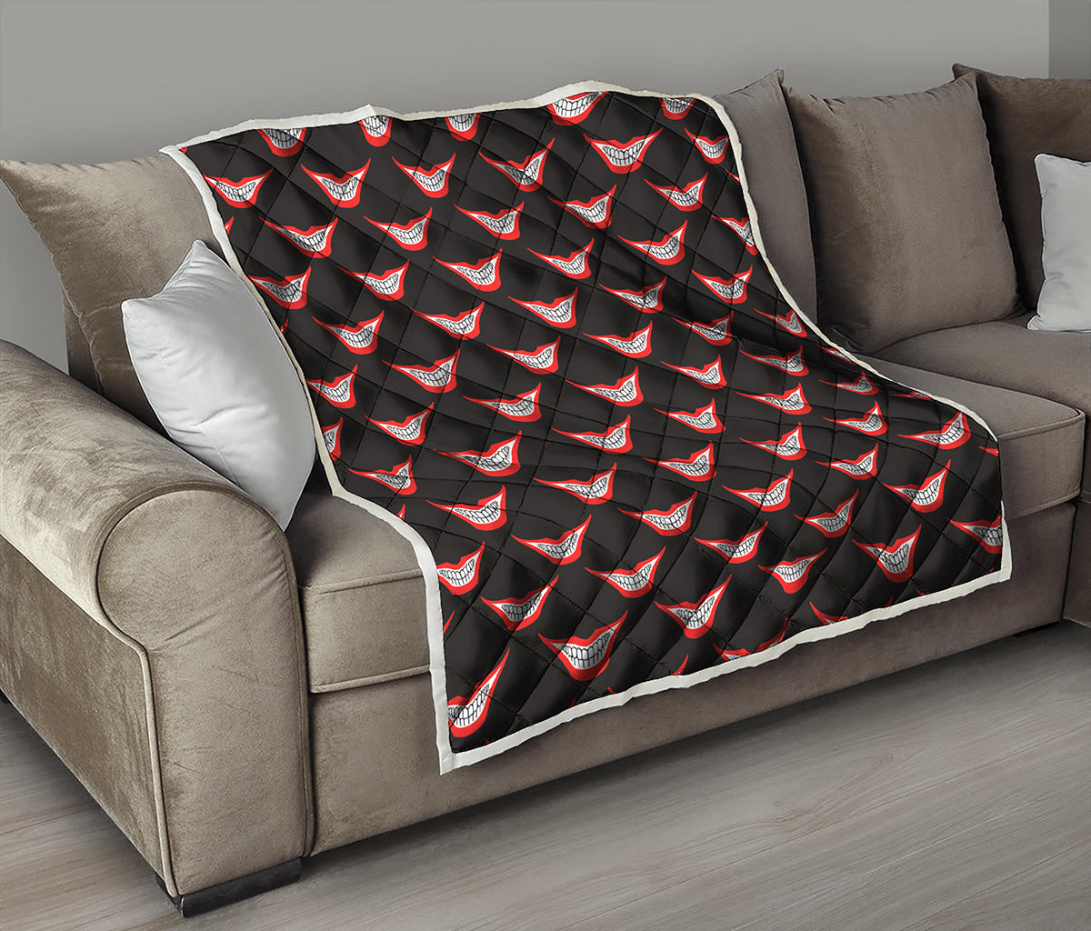 Joker Smile Pattern Print Quilt
