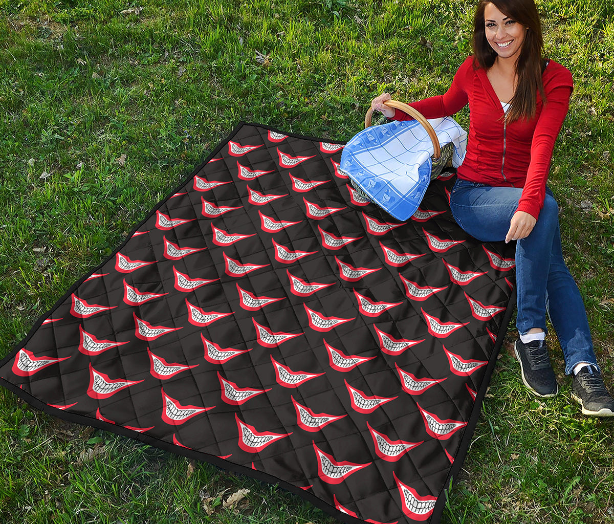 Joker Smile Pattern Print Quilt