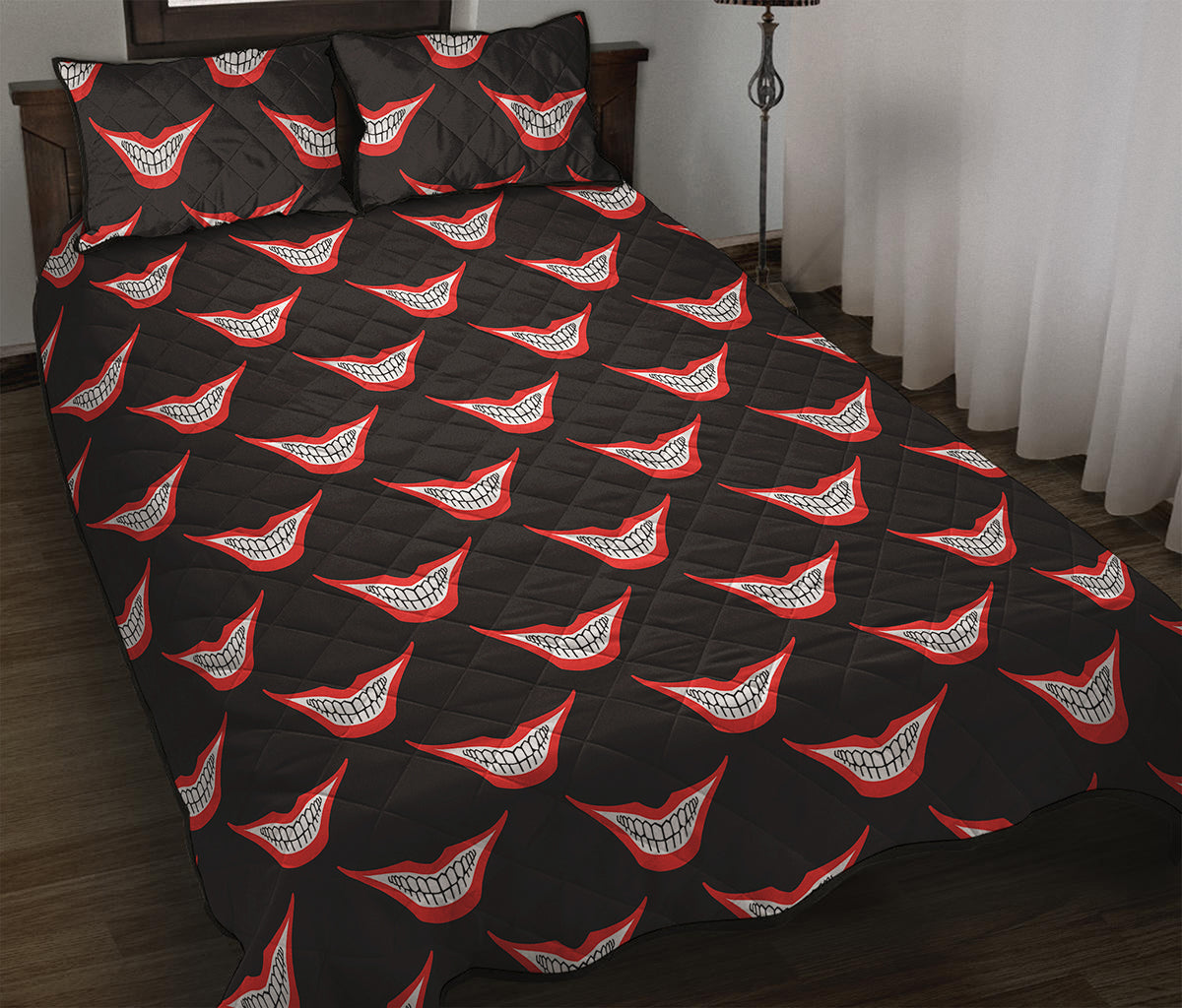 Joker Smile Pattern Print Quilt Bed Set