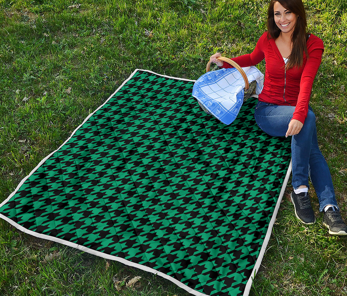 Jungle Green And Black Houndstooth Print Quilt