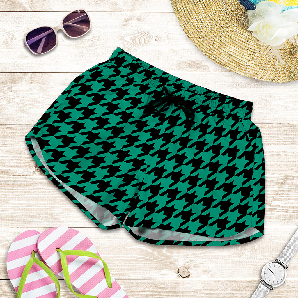 Jungle Green And Black Houndstooth Print Women's Shorts