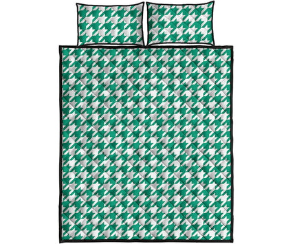 Jungle Green And White Houndstooth Print Quilt Bed Set