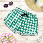 Jungle Green And White Houndstooth Print Women's Shorts