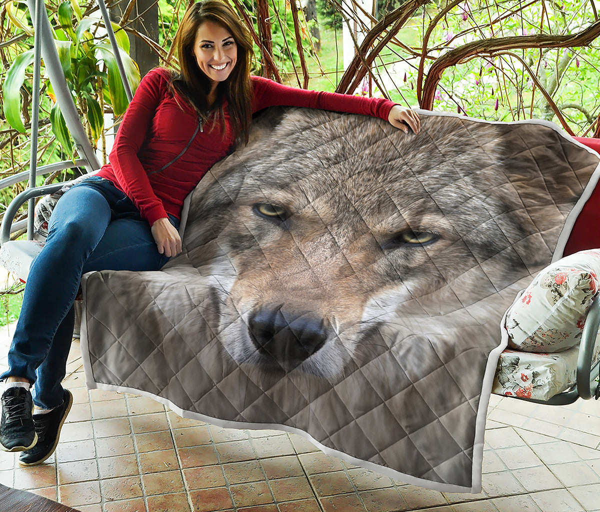 Jungle Wolf Print Quilt