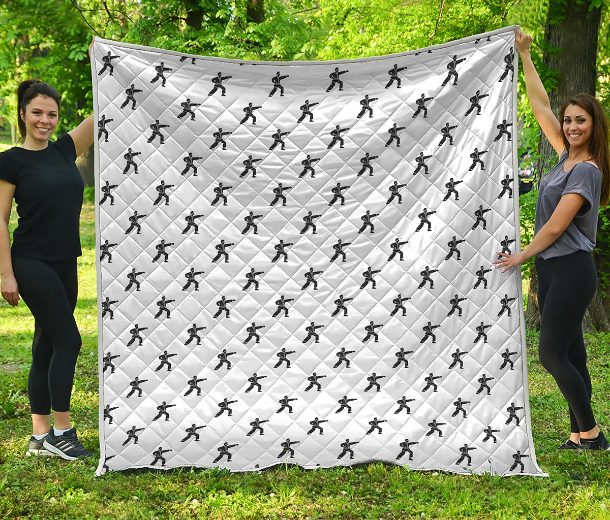 Karate Fighter Pattern Print Quilt