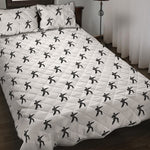 Karate Fighter Pattern Print Quilt Bed Set