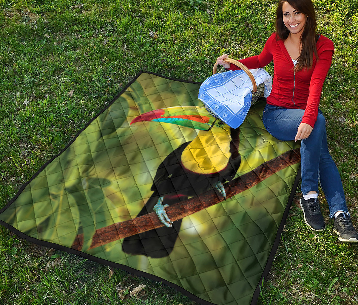 Keel-Billed Toucan Print Quilt