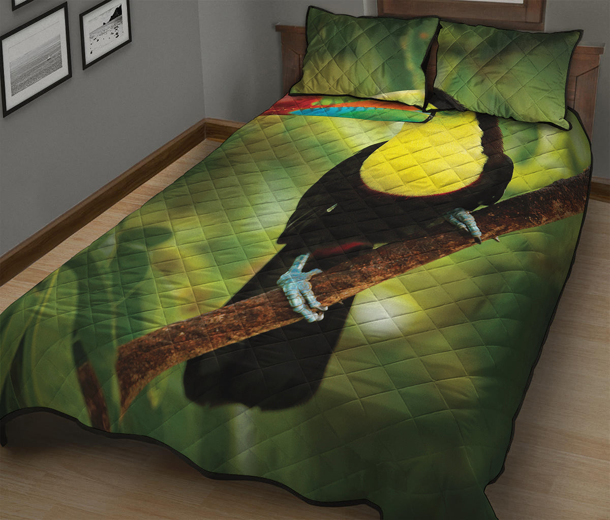 Keel-Billed Toucan Print Quilt Bed Set