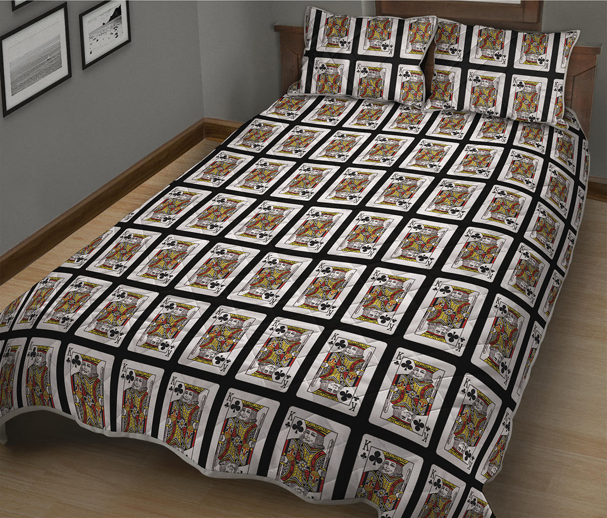 King Of Clubs Playing Card Pattern Print Quilt Bed Set