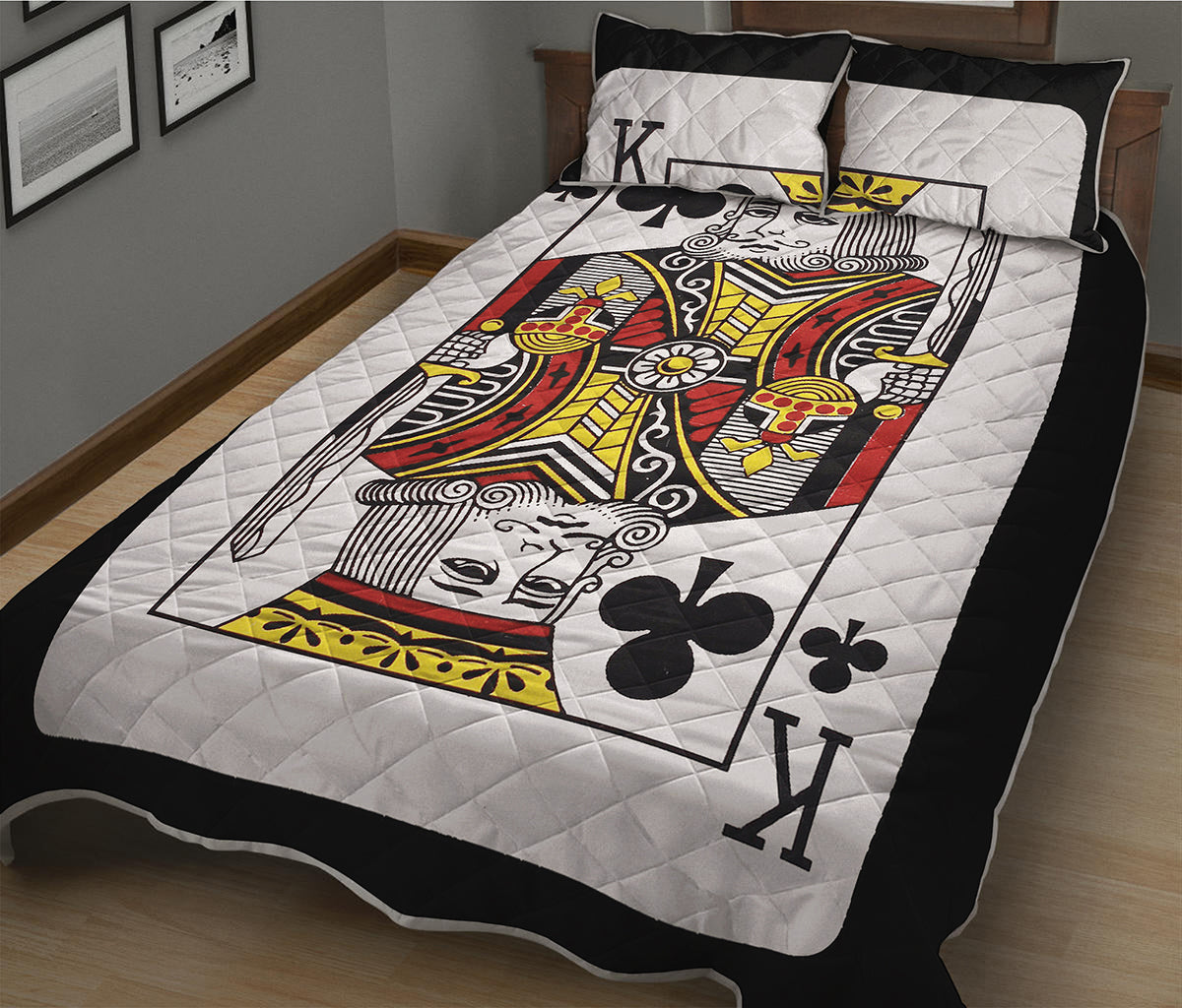 King Of Clubs Playing Card Print Quilt Bed Set