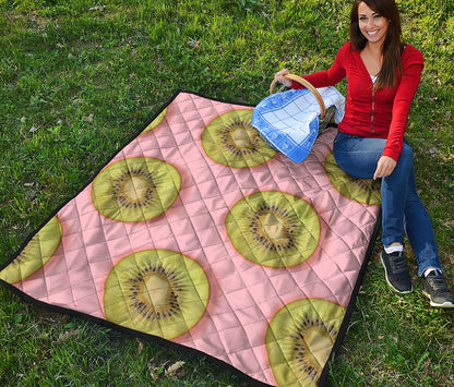 Kiwi Slices Pattern Print Quilt