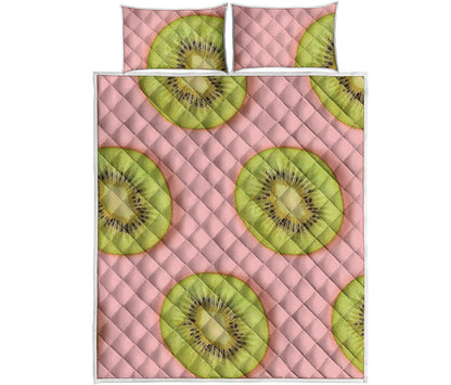 Kiwi Slices Pattern Print Quilt Bed Set