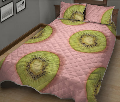 Kiwi Slices Pattern Print Quilt Bed Set