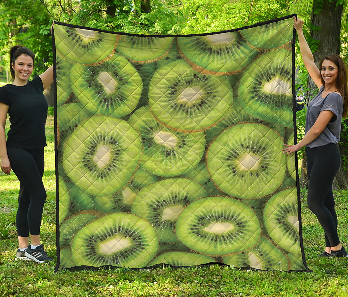 Kiwi Slices Print Quilt