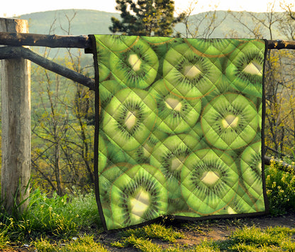 Kiwi Slices Print Quilt