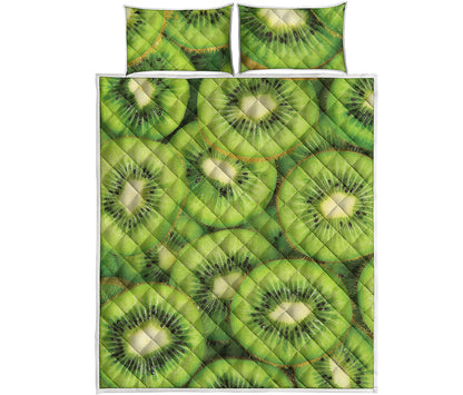 Kiwi Slices Print Quilt Bed Set
